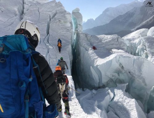 VÍDEO | Días duros reequipando la cascada de hielo del Khumbu